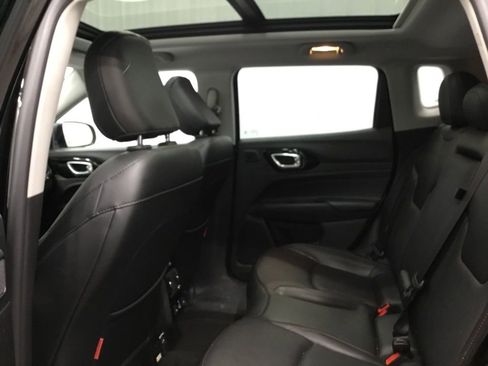 Used 2022 Jeep Compass Trailhawk w/ Trailhawk Elite Group AWD/4WD image 11