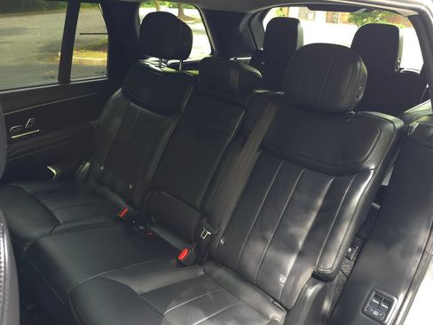 Used 2024 Land Rover Range Rover Long Wheelbase SE AWD/4WD image 16