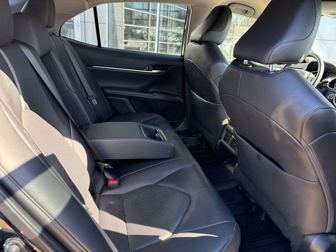 Used 2022 Toyota Camry XLE image 26