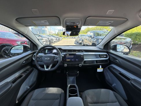 New 2027 Chevrolet Bolt LT w/ Comfort Package FWD image 23