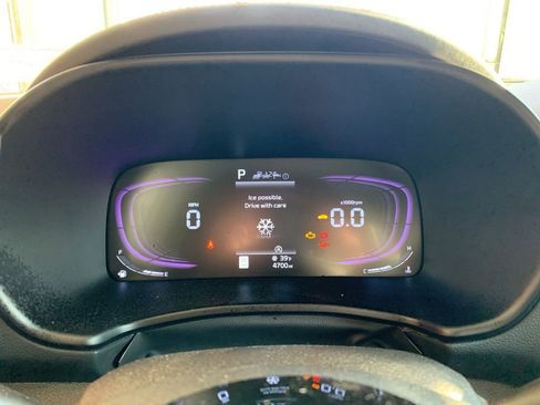 Used 2025 Kia Soul GT-Line image 4