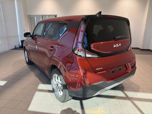 Used 2023 Kia Soul LX w/ Option Group 015 image 3