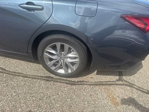 Used 2019 Toyota Avalon XLE w/ Moonroof Package FWD image 7