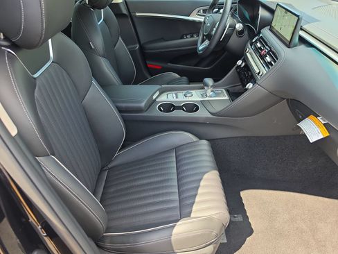 Certified 2026 Genesis G70 2.5T Prestige RWD image 17