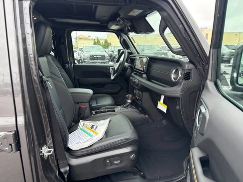 New 2027 Jeep Wrangler Unlimited Sahara AWD/4WD image 26