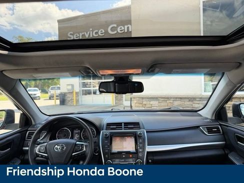 Used 2017 Toyota Camry XSE w/ Advanced Technology Package FWD image 40