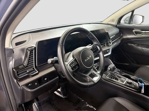Used 2024 Kia Sportage EX FWD image 11