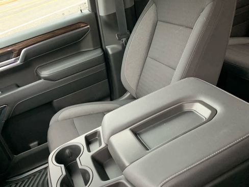 Used 2024 GMC Sierra 1500 Elevation image 18