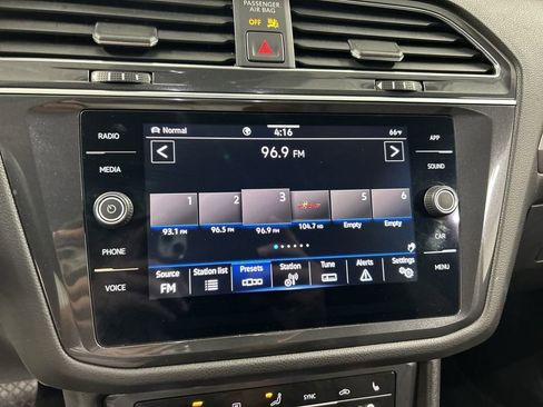 Certified 2023 Volkswagen Tiguan SE AWD/4WD image 14