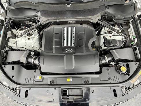Used 2019 Land Rover Range Rover Supercharged AWD/4WD image 12
