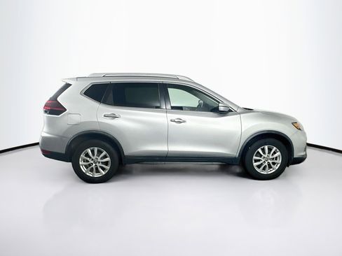 Used 2018 Nissan Rogue SV FWD image 10