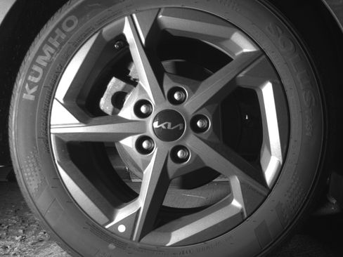 Used 2025 Kia K4 LXS FWD image 15