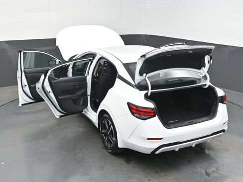 Used 2025 Nissan Sentra SV w/ All-Weather Package image 42