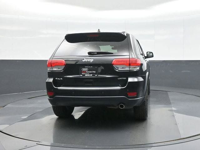 Used 2017 Jeep Grand Cherokee Limited AWD/4WD image 6