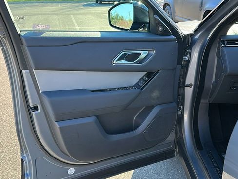Certified 2025 Land Rover Range Rover Velar S image 8