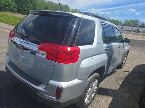 Used 2017 GMC Terrain SLE w/ Chrome Package FWD image 4