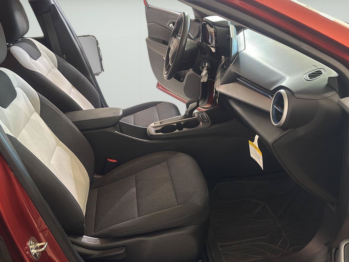 Certified 2024 Chevrolet Trax LS w/ LS Convenience Package FWD image 15