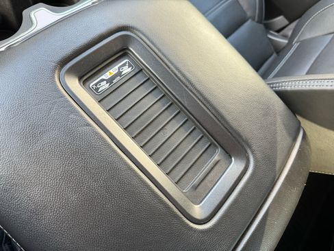 Used 2016 GMC Sierra 2500 Denali w/ Duramax Plus Package image 31