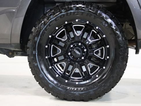 Used 2019 RAM 1500 Laramie image 71