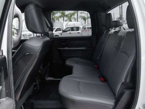 Used 2022 RAM 2500 Tradesman w/ Chrome Appearance Group image 36