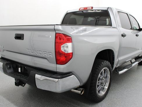 Used 2018 Toyota Tundra SR5 w/ SR5 Upgrade Package AWD/4WD image 5