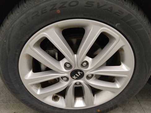 Used 2019 Kia Soul + FWD image 31