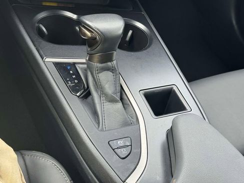Certified 2023 Lexus UX 250h AWD w/ Accessory Package (Z2) image 37