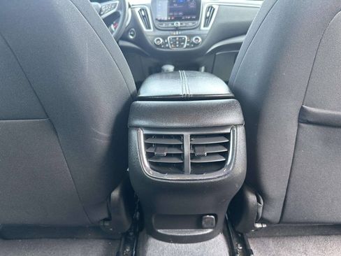 Used 2023 Chevrolet Malibu LT FWD image 21