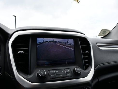 Used 2018 GMC Acadia SLT FWD image 18