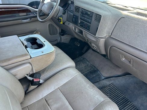 Used 2004 Ford F350 Lariat AWD/4WD image 16
