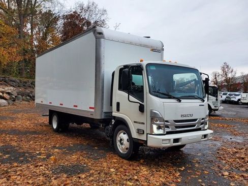 New 2025 Isuzu NPR HD image 2