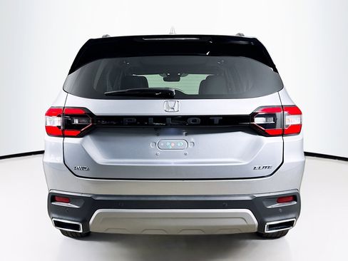Certified 2023 Honda Pilot Elite image 33