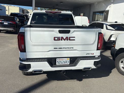 Used 2023 GMC Sierra 1500 AT4 w/ AT4 Premium Package image 4