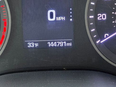 Used 2017 Hyundai Tucson SE Plus w/ Cargo Package image 28