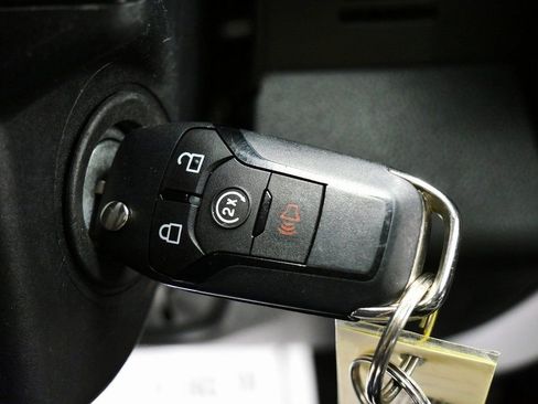 Used 2018 Ford F150 XLT w/ Equipment Group 302A Luxury image 26