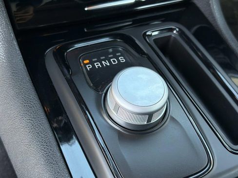Used 2022 Chrysler 300 S image 12