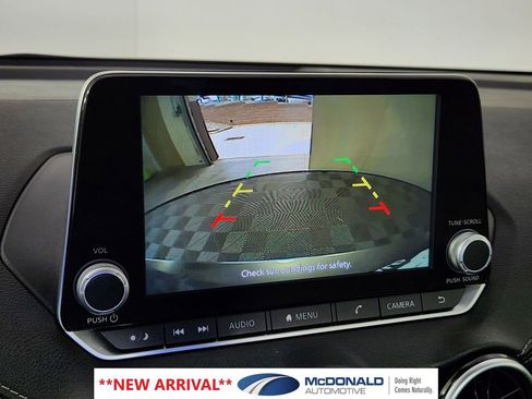 Used 2023 Nissan Sentra SV FWD image 20