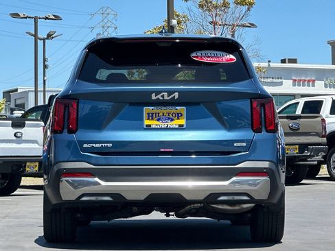 Certified 2025 Kia Sorento SX Prestige AWD/4WD image 7