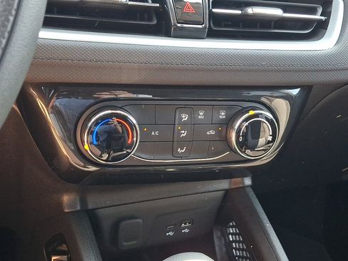 Certified 2024 Chevrolet TrailBlazer LT w/ Driver Confidence Package FWD image 15