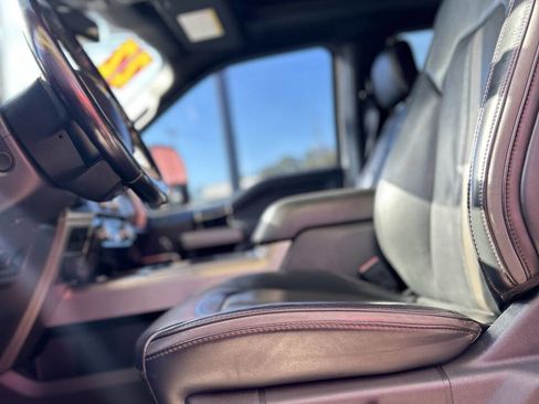 Used 2022 Ford F250 Platinum image 11
