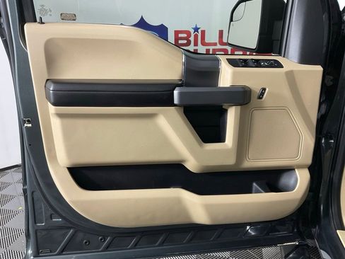 Used 2018 Ford F150 XLT w/ Equipment Group 302A Luxury AWD/4WD image 12
