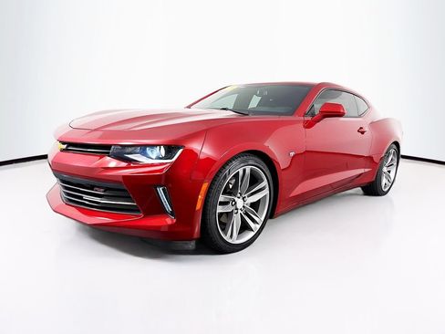 Used 2018 Chevrolet Camaro LT RWD image 3