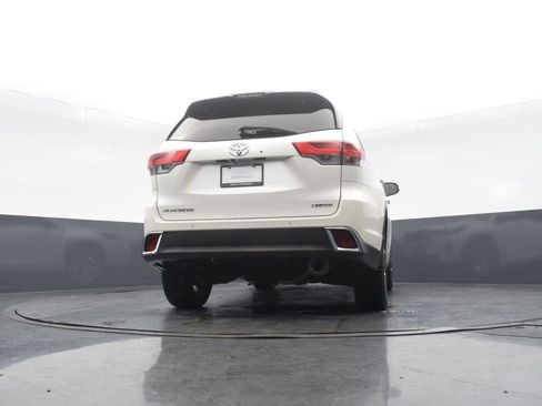 Used 2018 Toyota Highlander Limited image 54