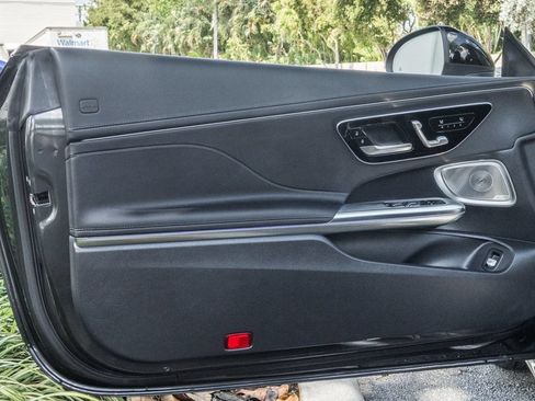 Used 2024 Mercedes-Benz CLE 300 4MATIC Cabriolet image 28