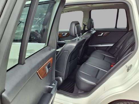 Used 2015 Mercedes-Benz GLK 350 4MATIC image 25