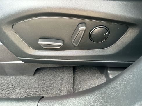 Used 2021 Ford Explorer Limited w/ Equipment Group 301A image 12