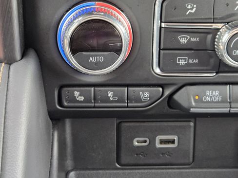 Used 2021 GMC Yukon XL AT4 w/ AT4 Premium Plus Package image 28