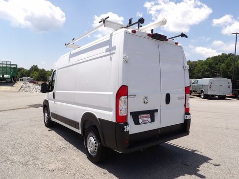 Used 2024 RAM ProMaster 2500 FWD image 5