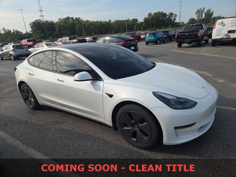Used 2023 Tesla Model 3 Standard Range RWD image 1
