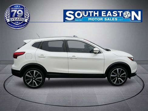 Used 2017 Nissan Rogue Sport SL w/ SL Premium Package AWD/4WD image 8